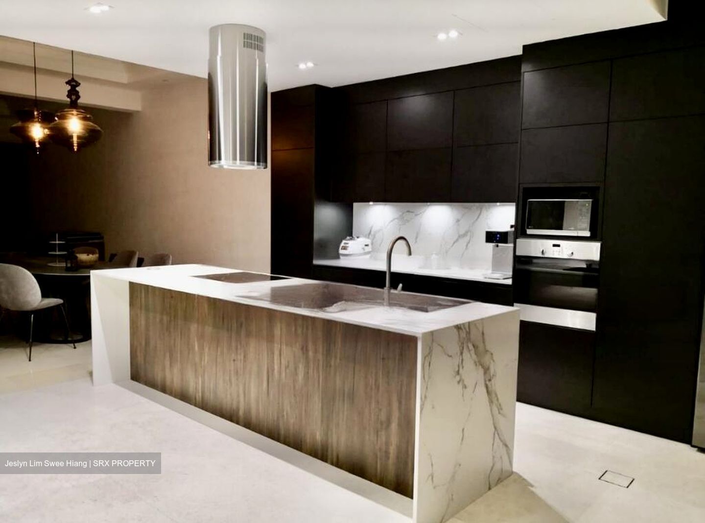 La Suisse (D11), Terrace #458443151